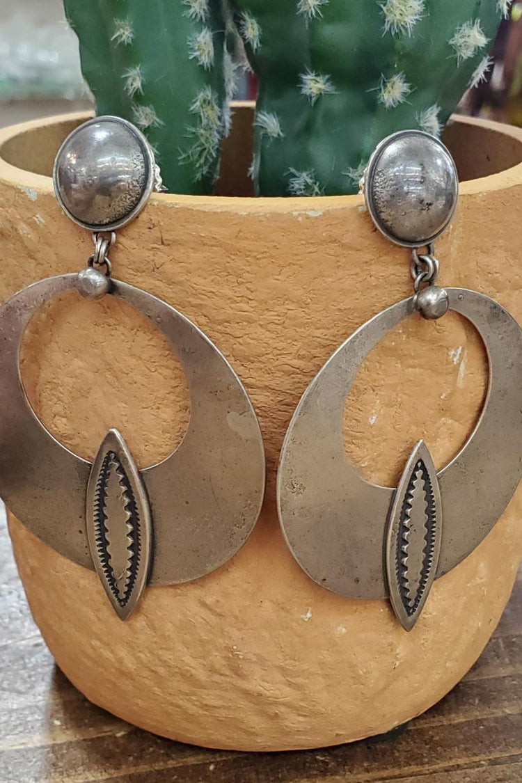 Double D Flat Mountain Earrings