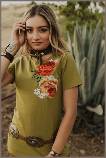 Rodeo Quincy Daisy Lou Embroidered Tee